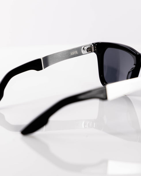 ANVIL METAL STANDARD SUNGLASSES - BLACK/GREY